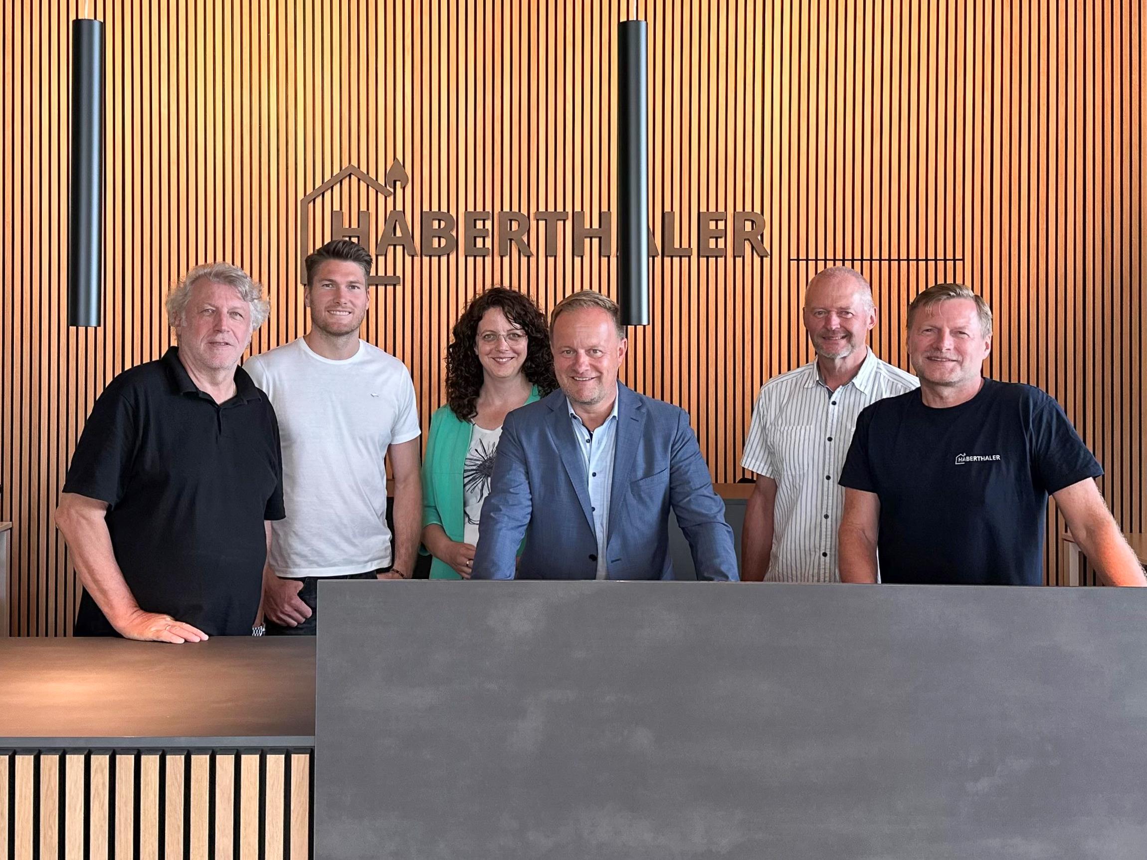 Firmenbesuch - Haberthaler - 1.jpg Leider haben wir keinen Alternativtext zu diesem Bild, aber wir arbeiten daran.