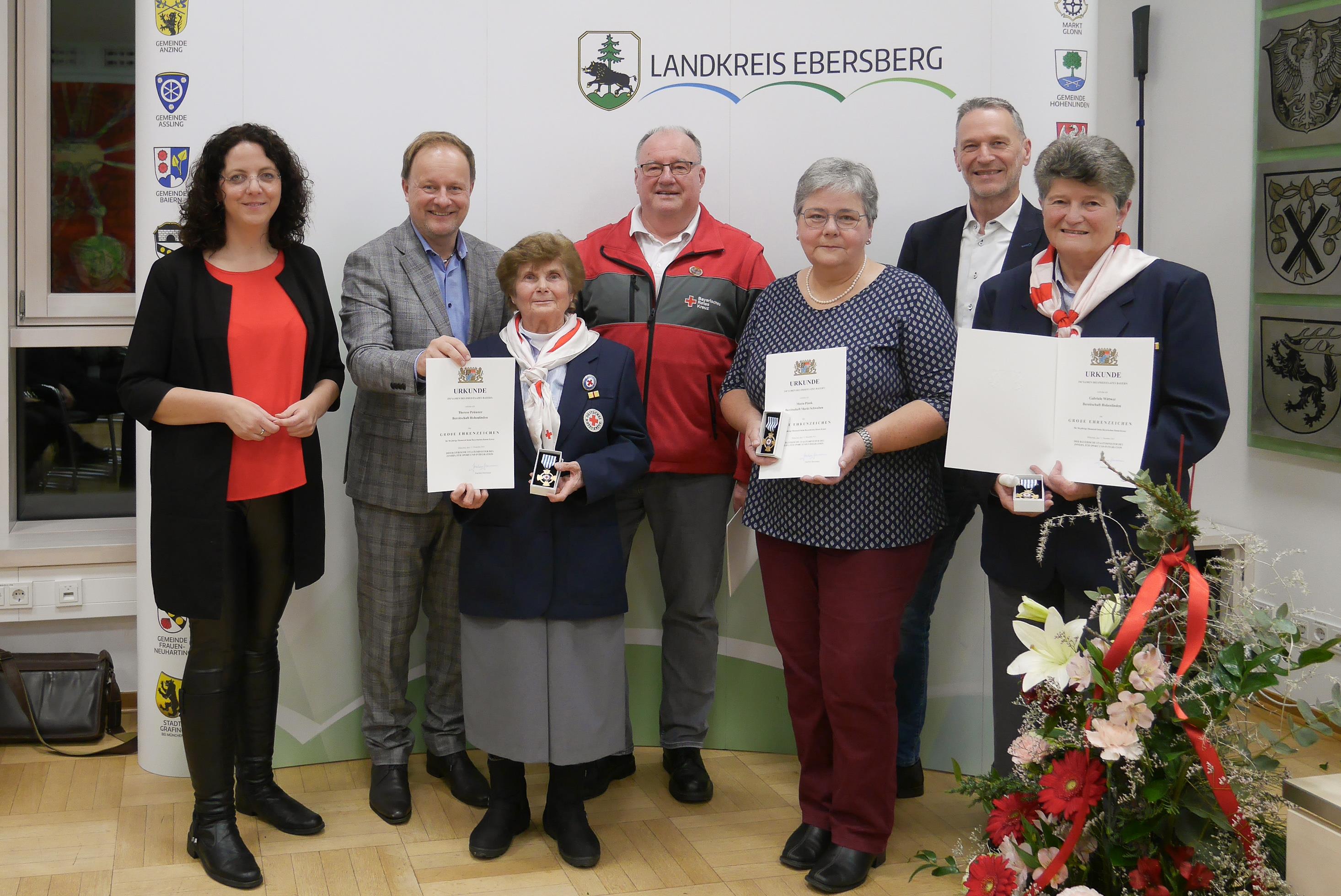 Landrat ehrt BRK-Mitglieder