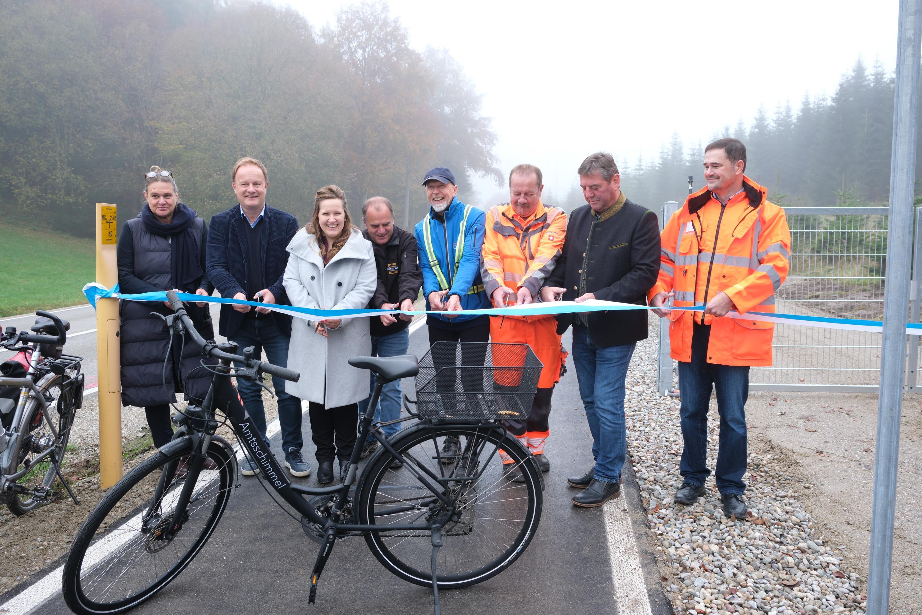 Einweihung des neuen Radwegs entlang der EBE 06